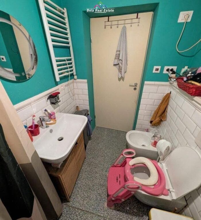 Apartament Ne Shitje 2+1 Tek Ish Parku (ID B121209) Tirane