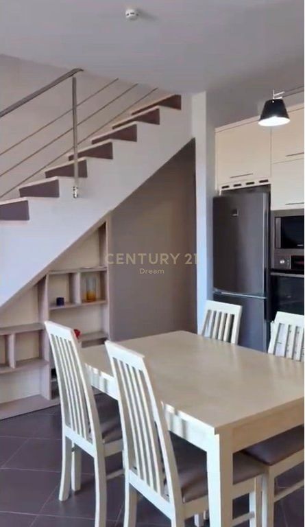 Shitet Duplex 2+1 tek Rezidenca Kodra Diellit 1