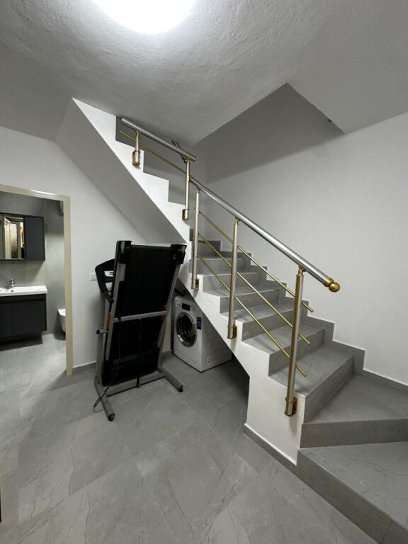 Appartamento Duplex 2+1+1 Balcone In Affitto