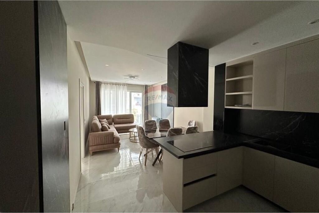 Apartament me qera 1+1