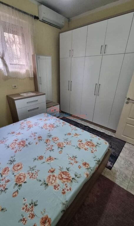 Apartament 2+1 me qera 21 Dhjetori ne Tirane