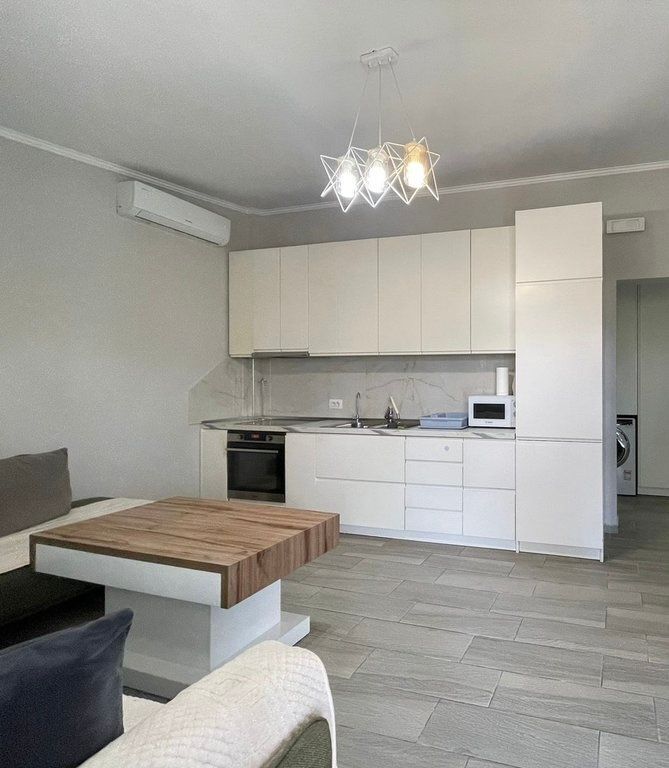 JEPET SHTEPI PRIVATE ME QIRA , SAUK I VJETER