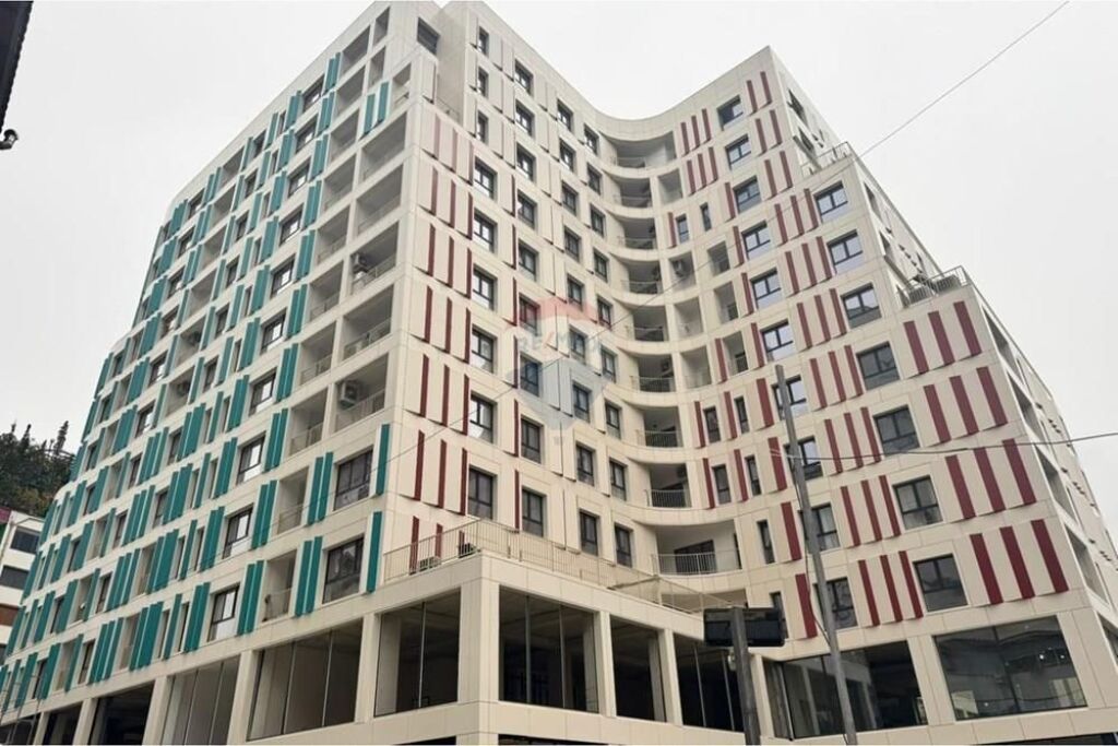 Jepet me Qira Dyqan te Zogu i Zi !