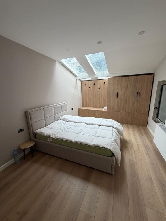 In vendita 2+2+2 balcone+1 veranda A Liqeni i Thate