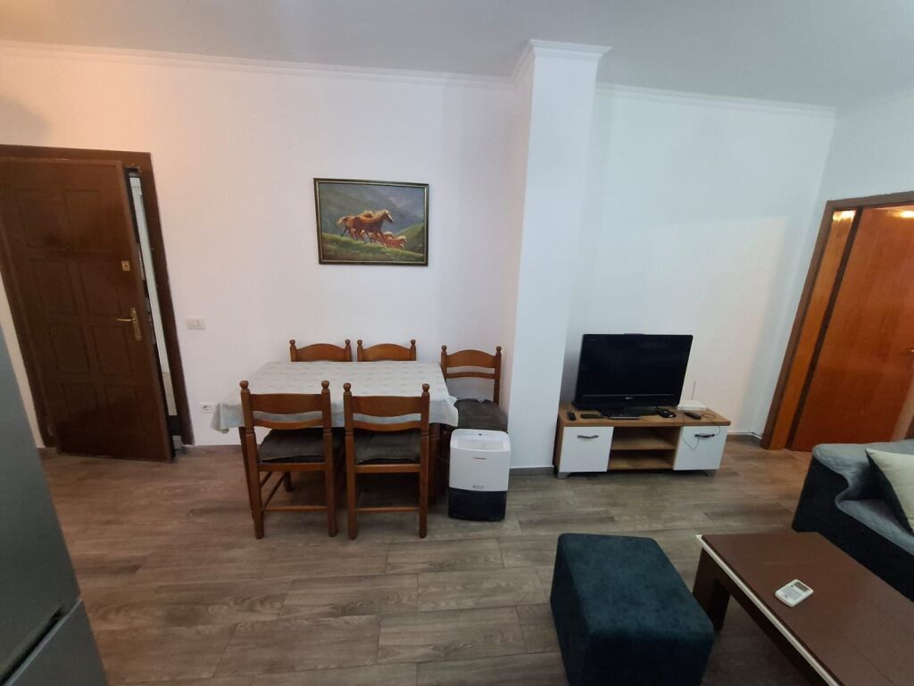 Affittasi appartamento 2+1 presso Shkembi i kavajes