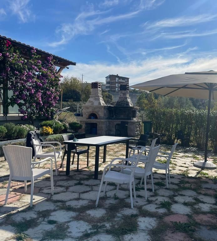 JEPET SHTEPI PRIVATE ME QIRA , SAUK I VJETER