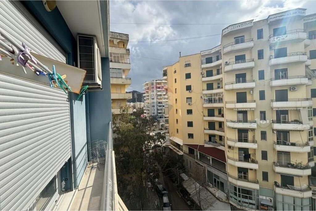 🏢 Apartament 2+1+2 me Qira – Skele, Vlorë