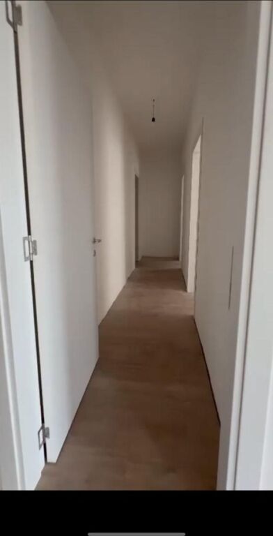 Shitet Apartament 2+1 te ish Dogana prane Terminalit