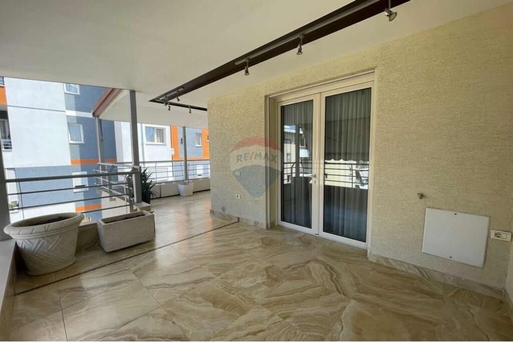 Penthouse 4+1+2 Zoological Garden