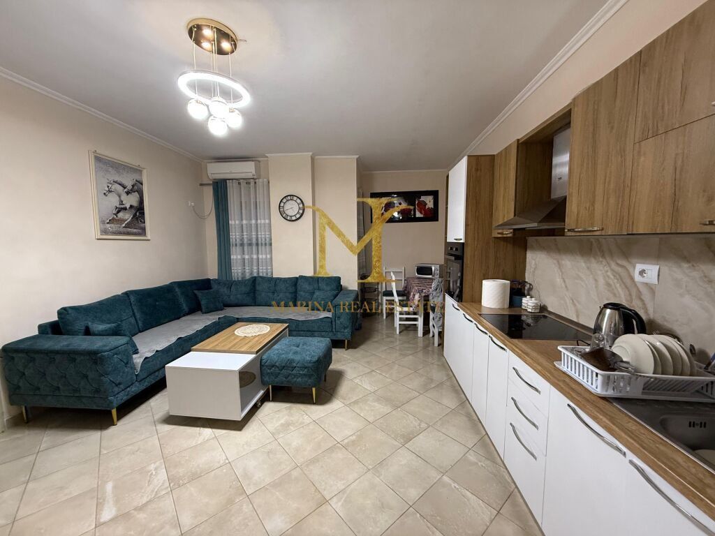 JEPET ME QERA APARTAMENT 1+1 NE PLAZH RROTA E KUQE !