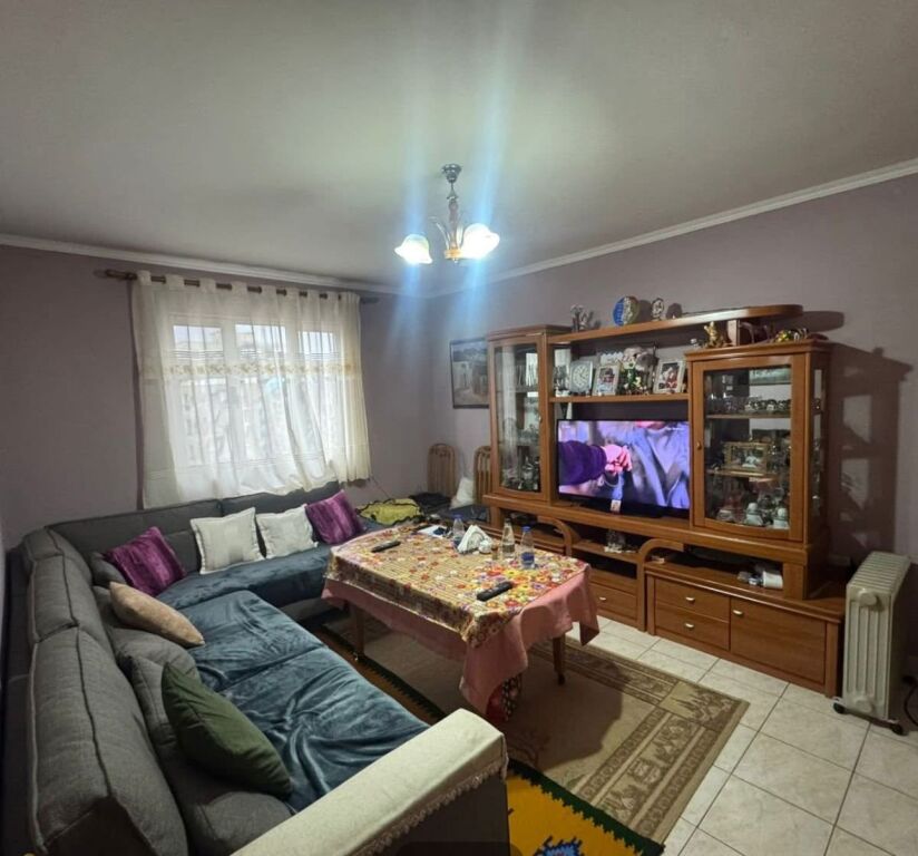 🏡 SHITET APARTAMENT 2+1 – 📍 Rr. Irfan Tomini, Tiranë