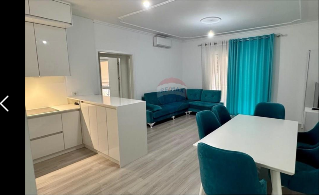 Appartamento in vendita 2+1+2 con posto auto presso Ingegneria delle Costruzioni