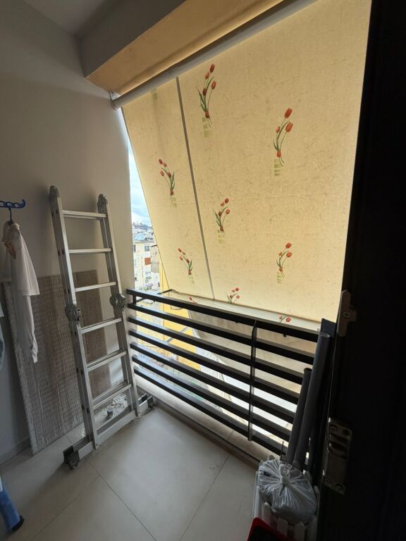 Jepet me qera 1+1 mobiluar Stadiumi Dinamo 750 eu MOBILUAR ASHENSOR