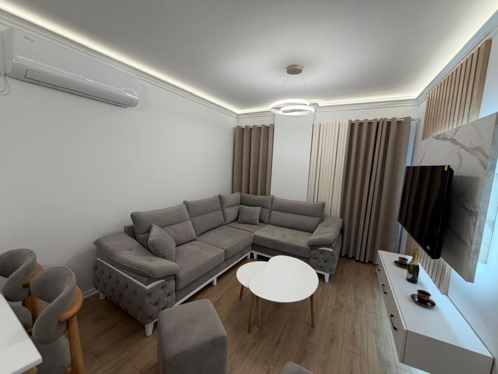 In Affitto Appartamento 2+1+2 Balconi