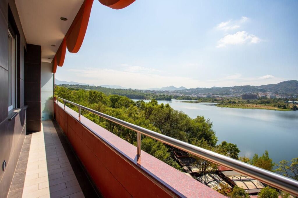 Apartment 2+1+2 For Rent near Tirana Lake