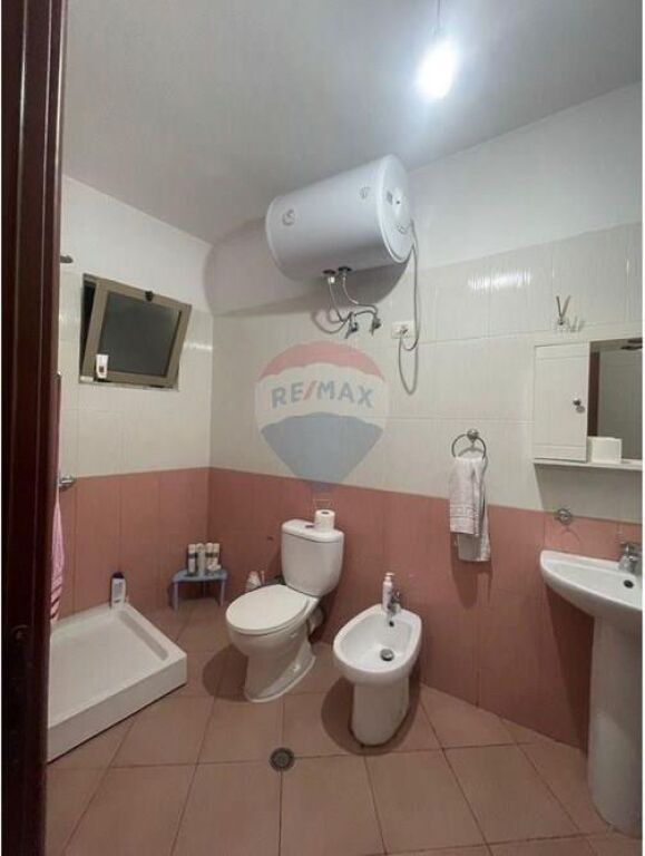 Apartament - Për Qira 1+1