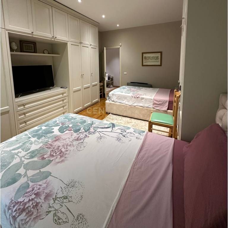 Penthouse per shitje Liqeni i Tiranes