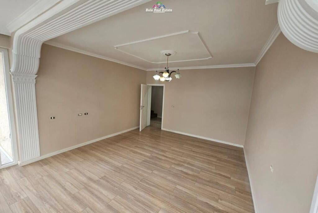 Vile 3 Kateshe Me Qera tek Blloku i Vilave Selite (ID BV22578) Tirane