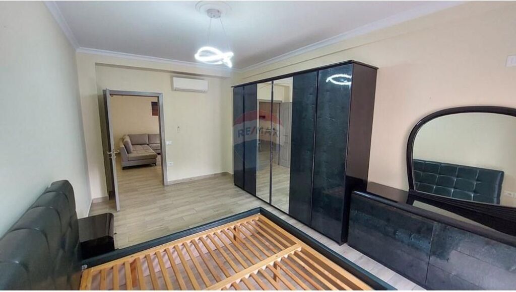 APARTAMENT 1+1 PER QIRA TE RR.DIBRES PRANE QSUT-se