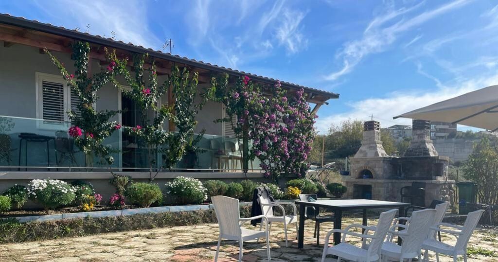 JEPET SHTEPI PRIVATE ME QIRA , SAUK I VJETER