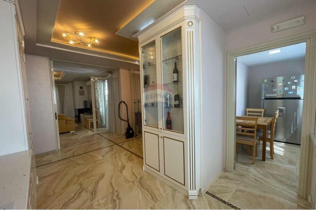 Penthouse 4+1+2 Zoological Garden