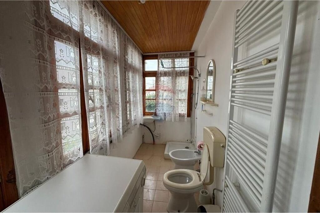 Shtëpi Private në Shitje – Vlorë