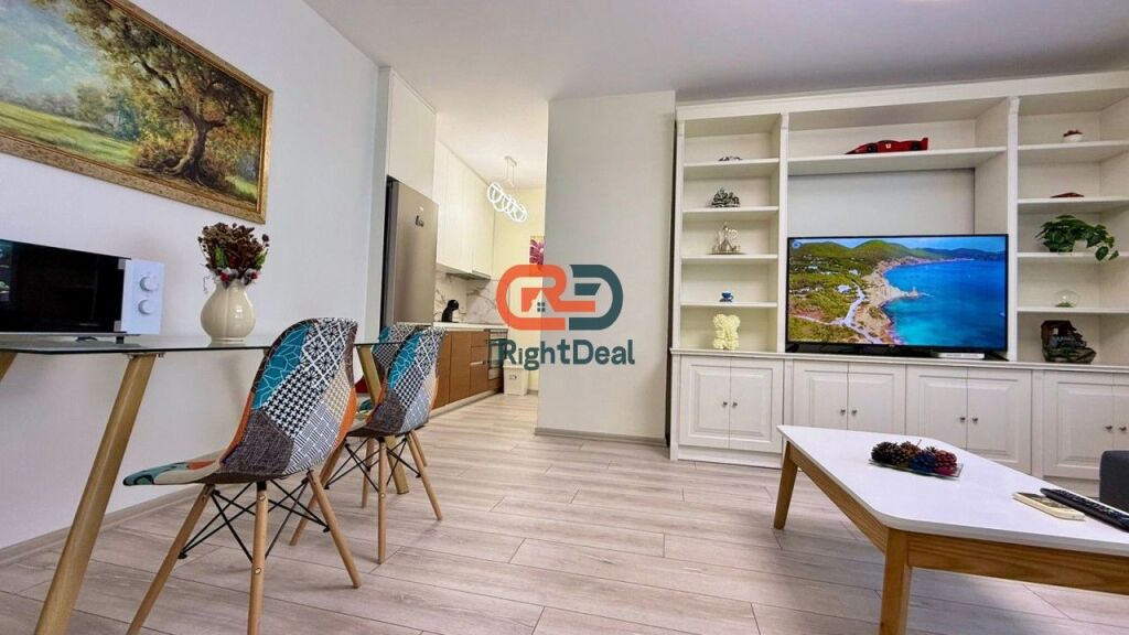 Tek Rruga e Kosovareve, Jepet Me Qira, Apartament 1+1 Totalisht i Mobiluar!!!