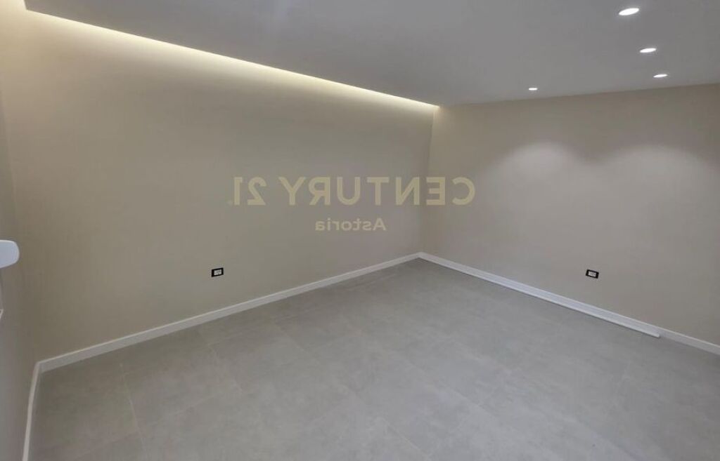 Shitet apartament 2+1 tek Oxhaku