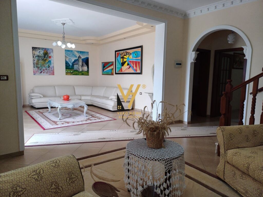 SHITET VILE 3 KATESHE TE KRYENGRITJA E FIERIT, FIER 375.000 EURO