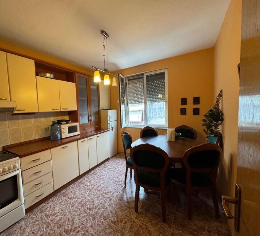 Apartment 1+1 with separate kitchen for rent in Myslym Shyr