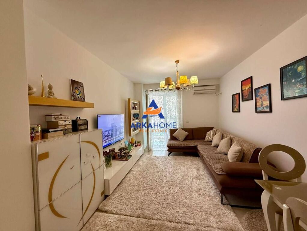 SHITET APARTAMENT 2+1+BALLKONE "KOMPLEKSI ANA QYTET STUDENTI" 212.000 EURO