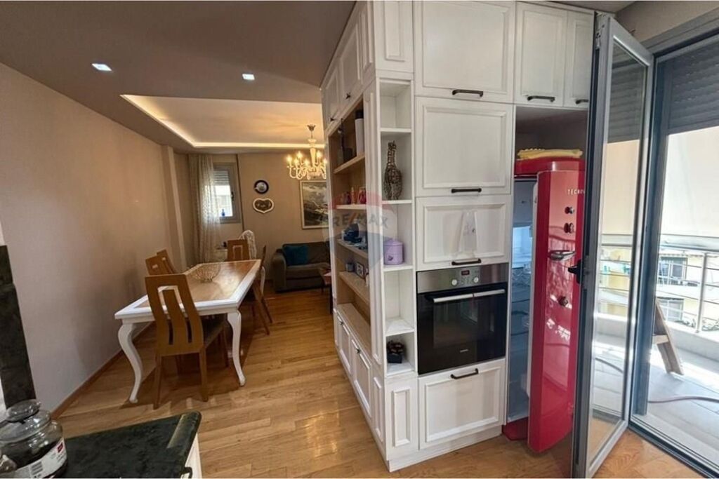 🏢 Apartament 2+1+2 me Qira – Skele, Vlorë
