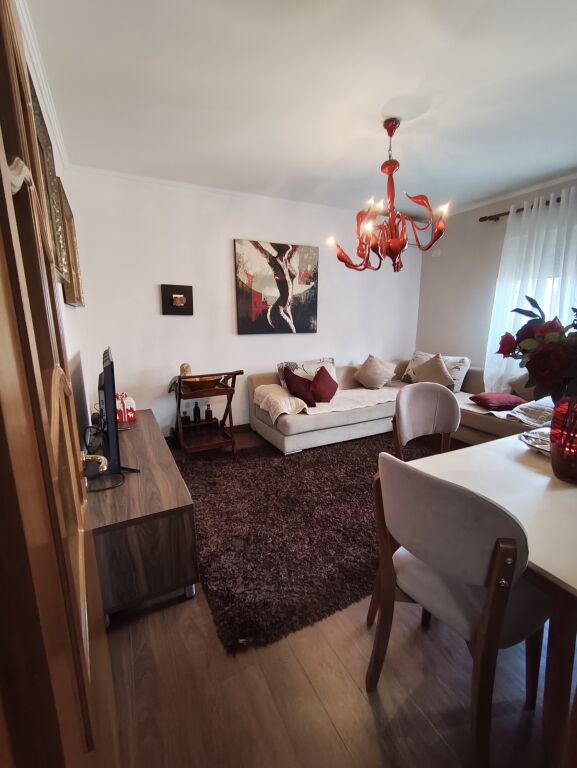 Apartament 1+1 per shitje te Ambasada Amerikane