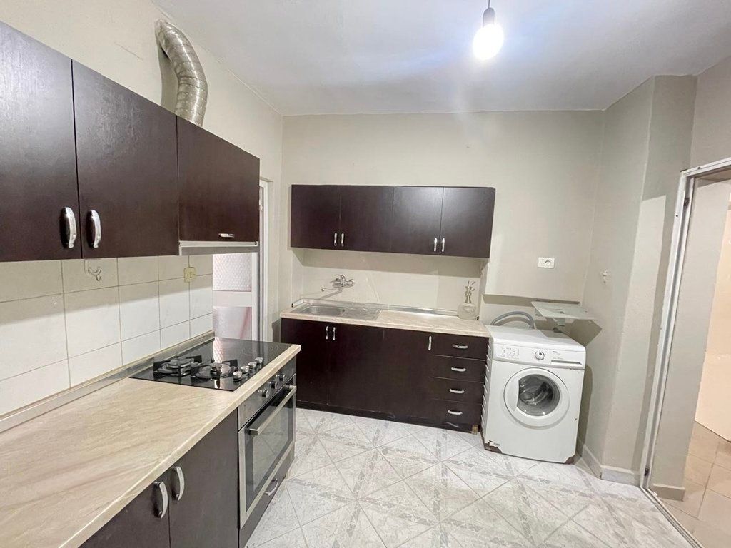 Appartamento 1+1 via Elbasan