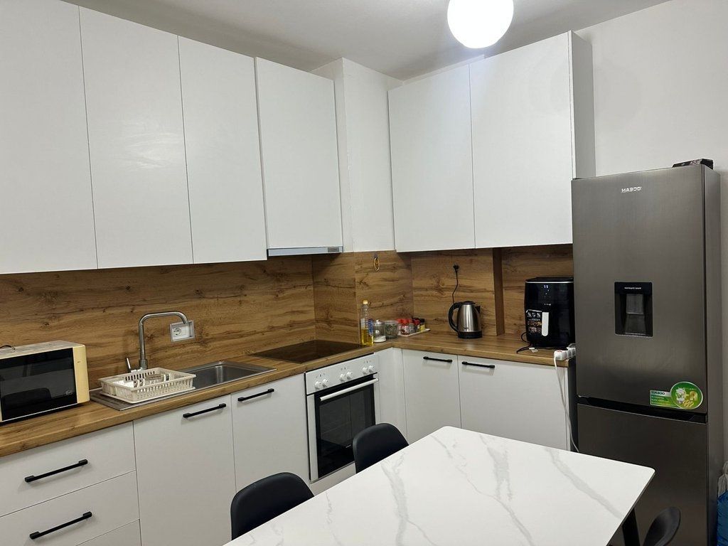 Appartamento in affitto 2+1 a Univers City,