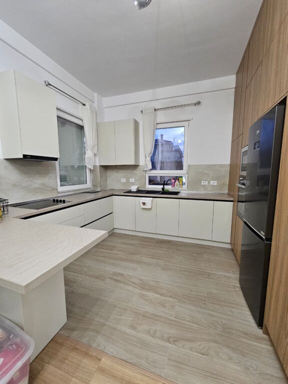 🏡 Jepet Vile me qira te Rezidenca Vila Lule, TEG