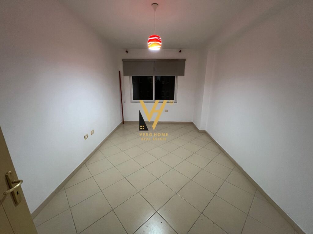 JEPET APARTAMENT 2+1+2+BLK ME QIRA TE VILA L, ASTIR 35.000 LEKE