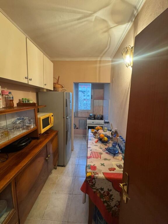 🏡 SHITET APARTAMENT 2+1 – 📍 Rr. Irfan Tomini, Tiranë