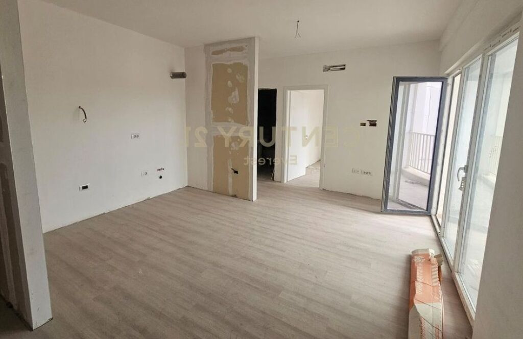 Vendesi in vendita 1+1 a Zogu i Zi