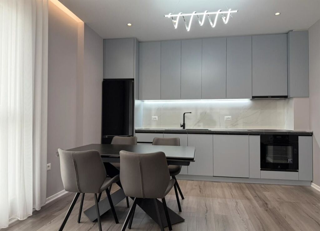 Super apartment 2+1+2 for rent TRIO TOWER IN DON BOSKO 90,000 LEKE