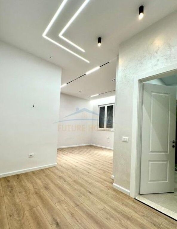 For sale, Apartment 1+1 Unaza e re, Tirana