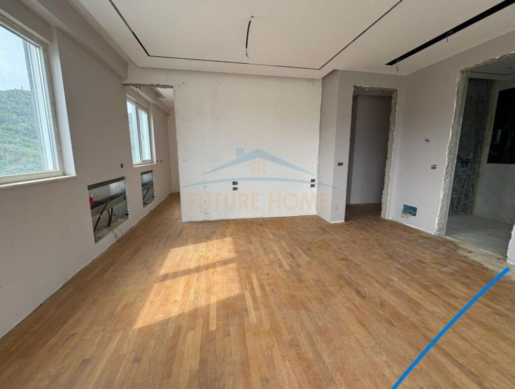 For sale, Penthouse 3+1+3 Parking Spaces, Green Terrace, Dry Lake