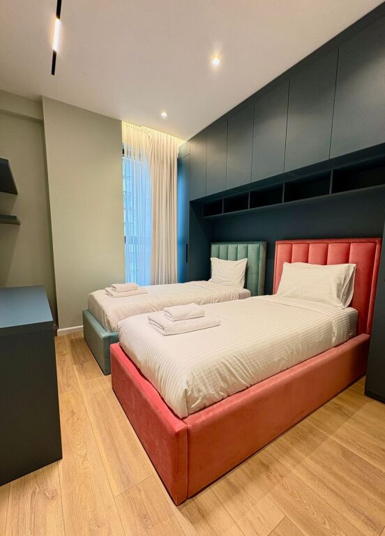 Apartament 2+1+Parking per qira tek Kompleksi Olimpik tek Komuna e Parisit.