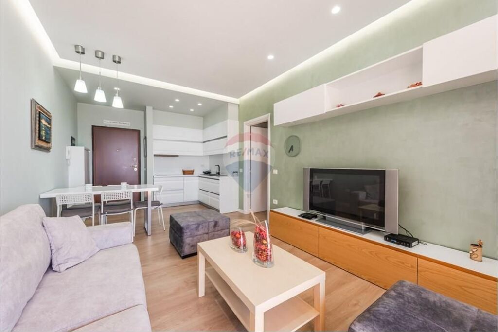 Apartament Luksoz 1+1 ,Lungomare, Vlorë