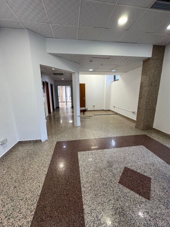 ZYRE ME QERA 220 M2 BLLOK 3300 EURO