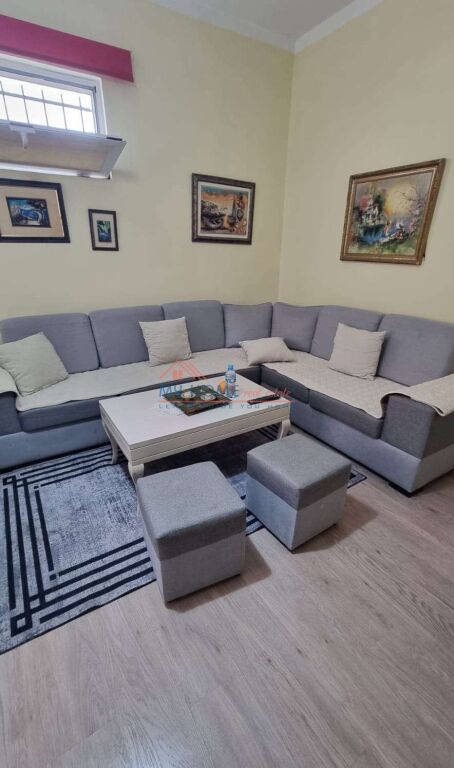 Apartament 2+1 me qera 21 Dhjetori ne Tirane