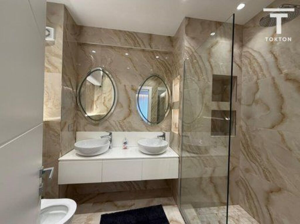 QIRA, APARTAMENT 2+1+2+ 2 POSTE PARKIMI, KOMPLEKSI FZ, LIQENI I THATË, TIRANË