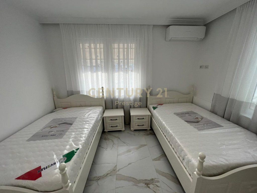 APARTMENT 2+1+2 FOR RENT WILLSON SQUARE, TIRANA!