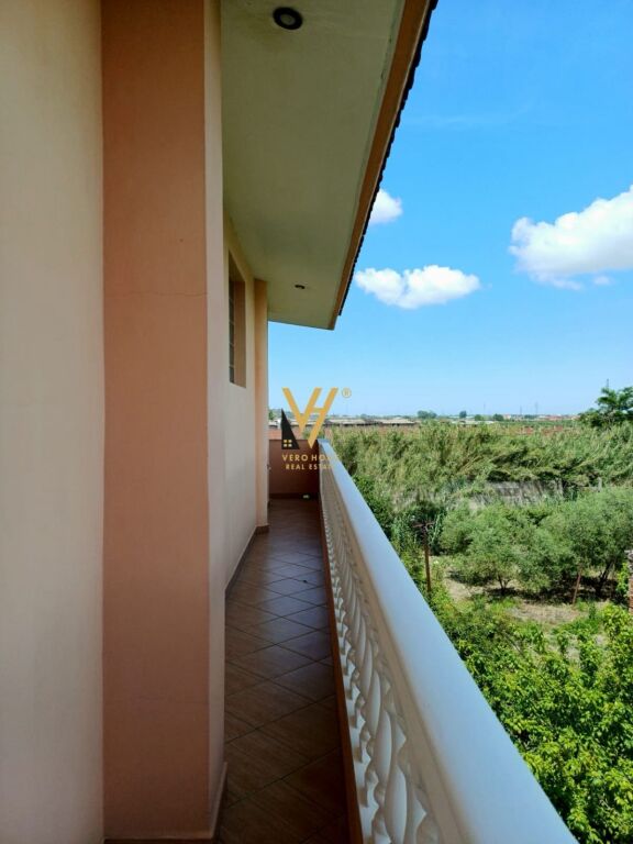 JEPET VILE 3 KATESHE ME QIRA TE KRYENGRITJA E FIERIT, FIER 2.500 EURO