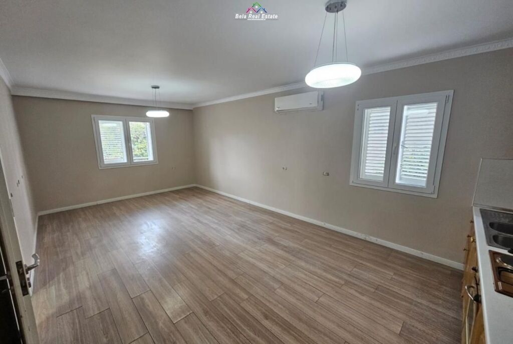 Vile 3 Kateshe Me Qera tek Blloku i Vilave Selite (ID BV22578) Tirane